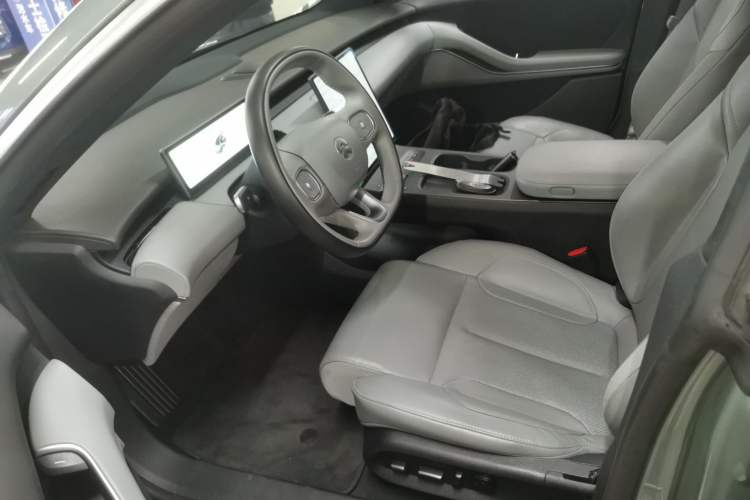Used Nio ET5T 2023 75 kWh Touring Left Front Seat