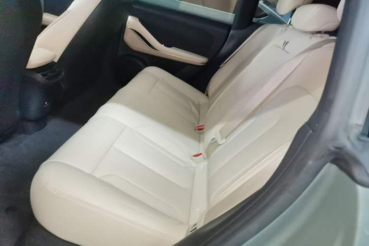 Used Nio ET5T 2023 75 kWh Touring Left Rear Seat