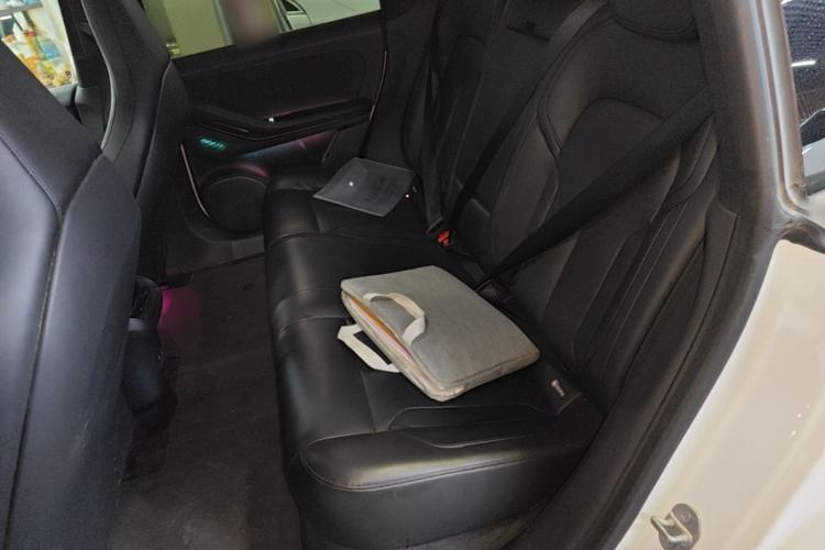 Used Nio ET5T 2023 75 kWh Touring Left Rear Seat