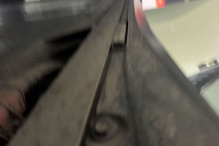 Used Nio ET5T 2023 75 kWh Touring Right Side Sill