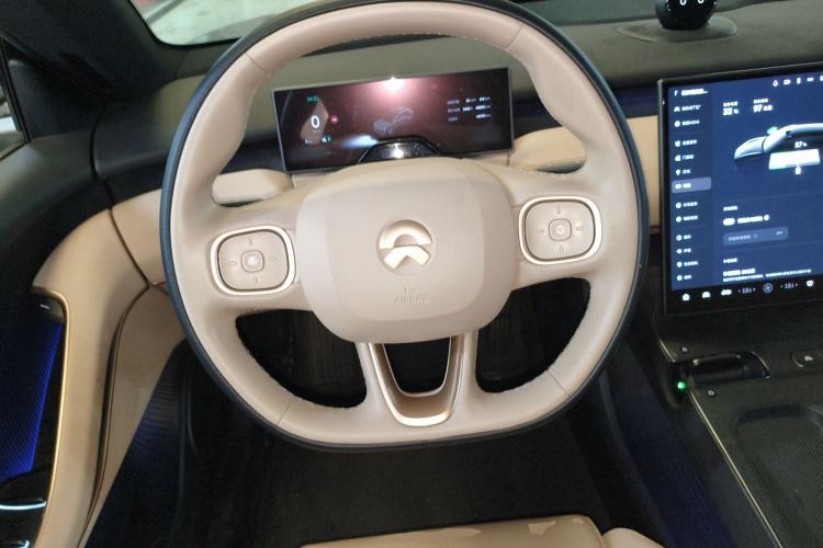 Used Nio ET5T 2023 75 kWh Touring Steering Wheel