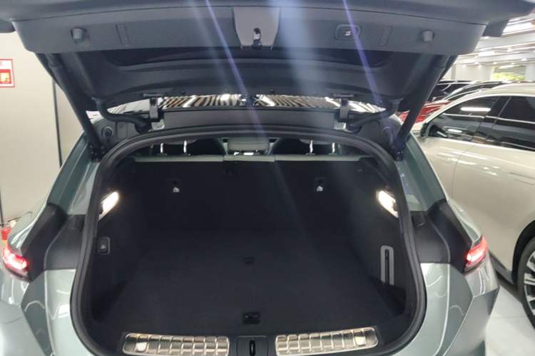 Used Nio ET5T 2023 75 kWh Touring Trunk