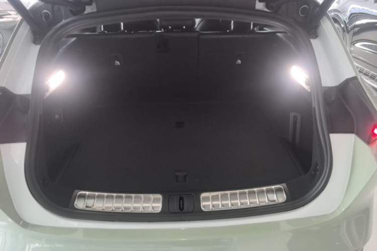 Used Nio ET5T 2023 75 kWh Touring Trunk