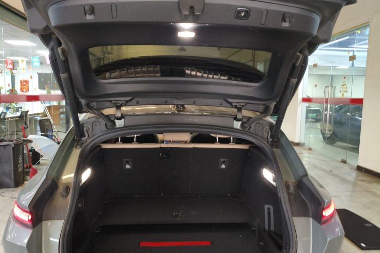 Used Nio ET5T 2023 75 kWh Touring Trunk