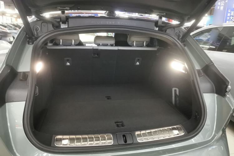 Used Nio ET5T 2023 75 kWh Touring Trunk