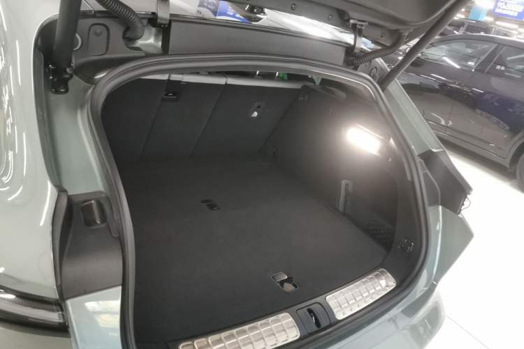 Used Nio ET5T 2023 75 kWh Touring Trunk