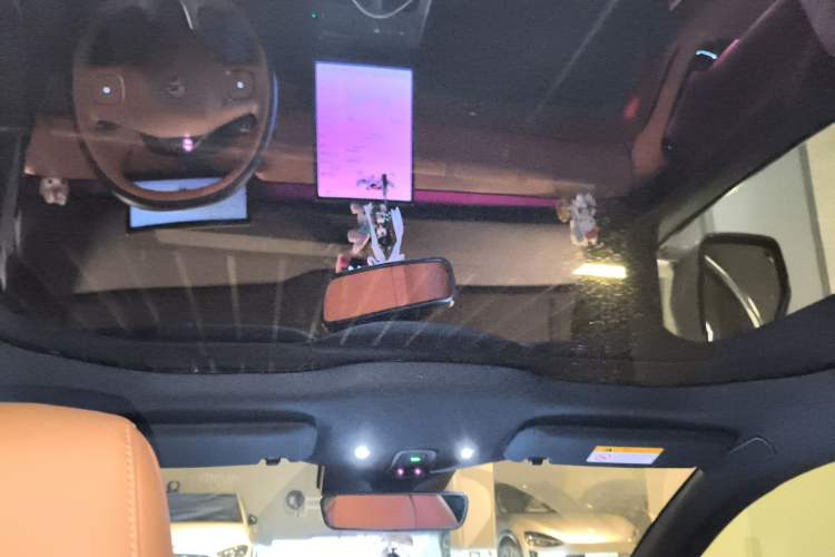 Used Nio ET5T 2023 75 kWh Touring Headliner