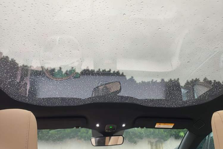 Used Nio ET5T 2023 75 kWh Touring Headliner