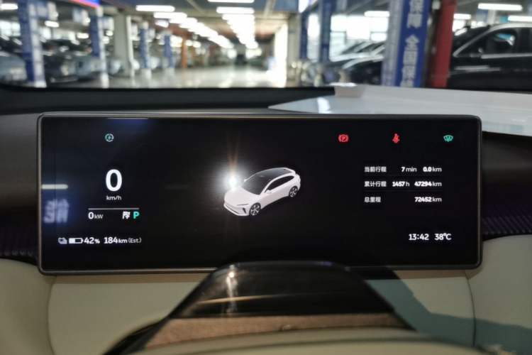 Used Nio ET5T 2023 75 kWh Touring Instrument Cluster