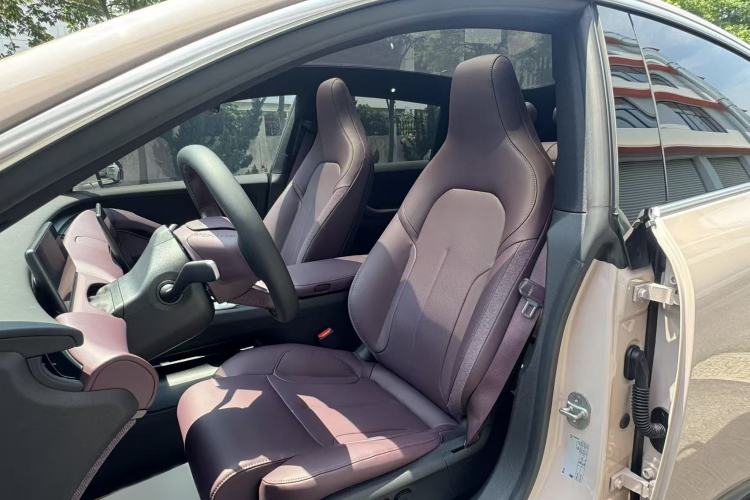 Used Nio ET5T 2023 75 kWh Touring Interior 6