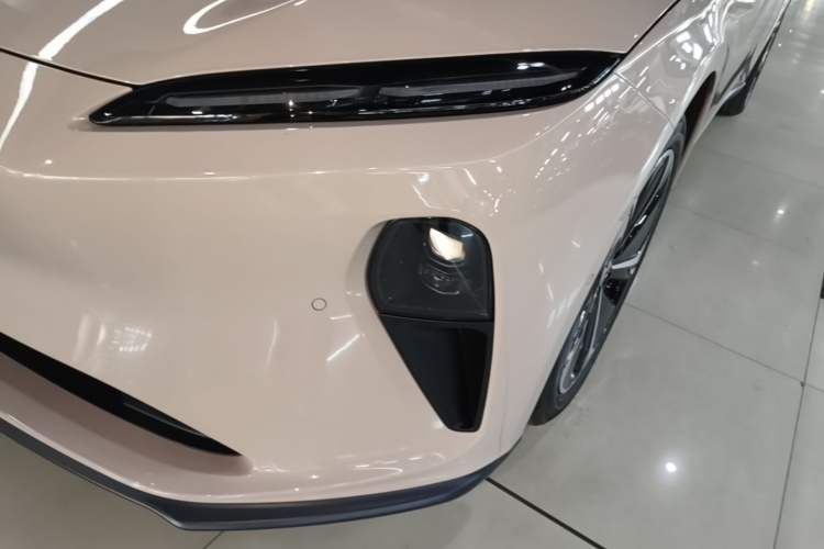 Used Nio ET5T 2023 75 kWh Touring Left Front Headlight