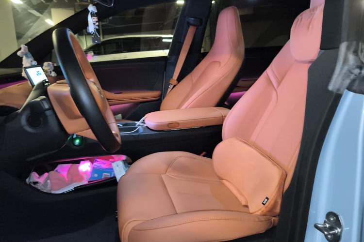 Used Nio ET5T 2023 75 kWh Touring Left Front Seat