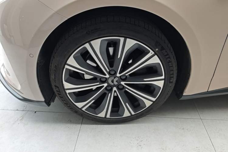 Used Nio ET5T 2023 100kWh Touring Left Front Wheel Hub