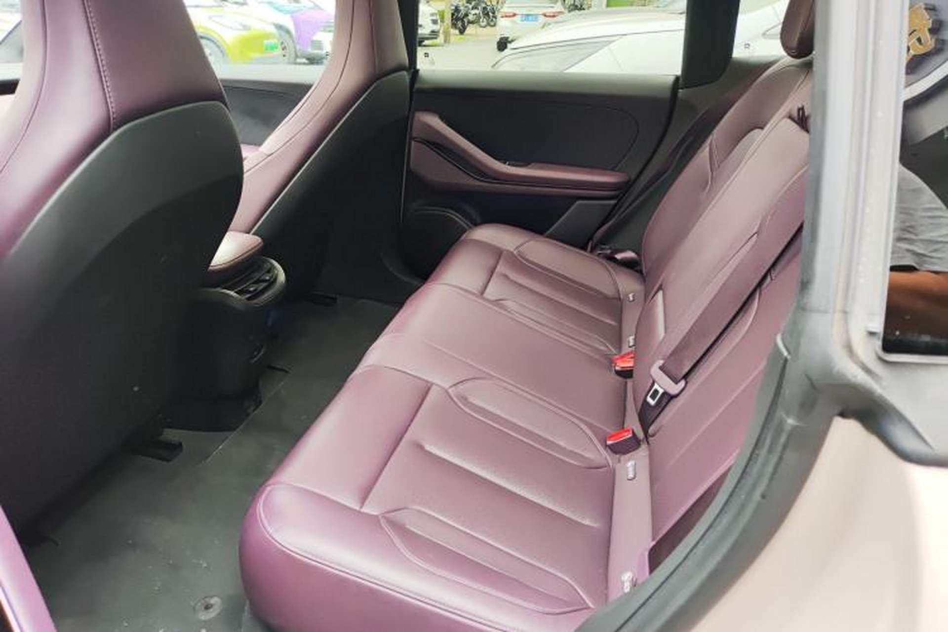 Used Nio ET5T 2023 75 kWh Touring Left Rear Seat