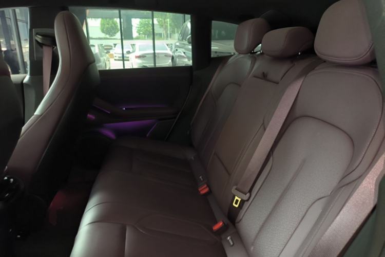Used Nio ET5T 2023 75 kWh Touring Left Rear Seat
