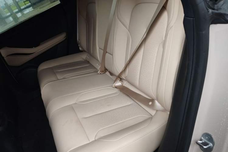 Used Nio ET5T 2023 75 kWh Touring Left Rear Seat