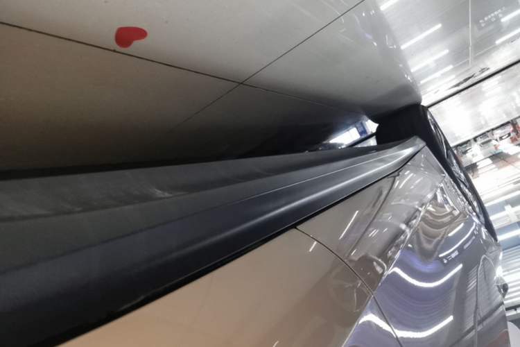 Used Nio ET5T 2023 75 kWh Touring Left Side Sill
