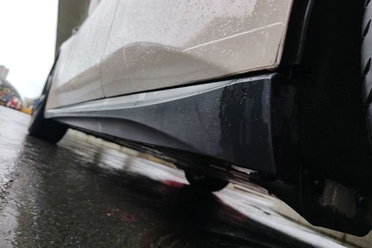 Used Nio ET5T 2023 75 kWh Touring Left Side Sill