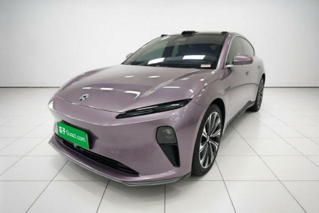 Ojetý Nio ET5T 2023 75 kWh Touring
