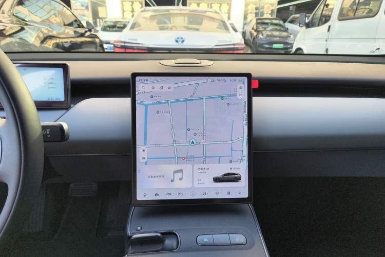 Used Nio ET5T 2023 75 kWh Touring Audio And AC Panel