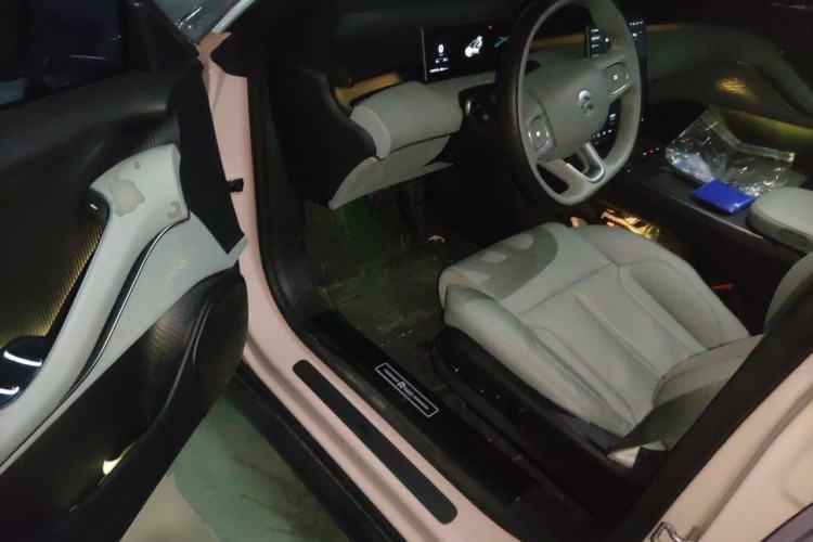 Used Nio ET5T 2023 75 kWh Touring Driver Seat