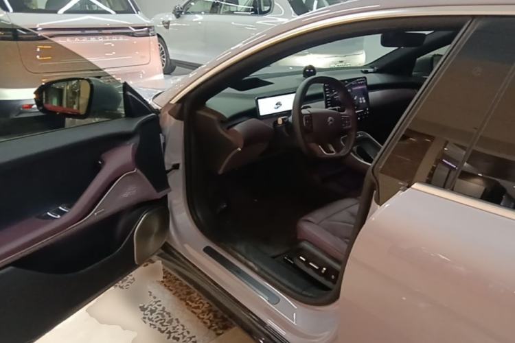 Used Nio ET5T 2023 75 kWh Touring Driver Seat