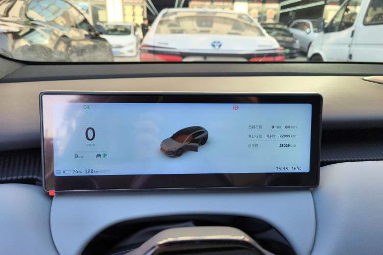 Used Nio ET5T 2023 75 kWh Touring Instrument Cluster