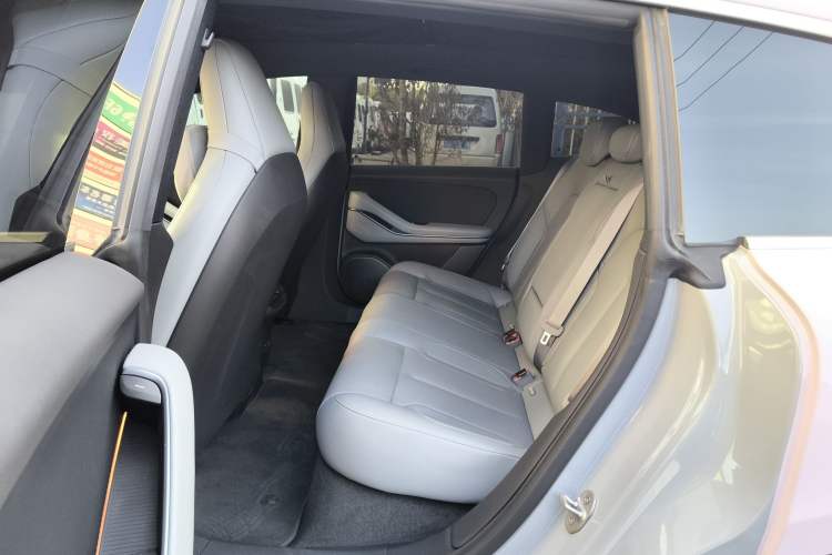 Used Nio ET5T 2023 75 kWh Touring Interior 4