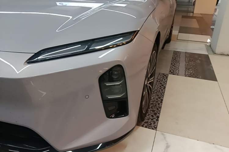 Used Nio ET5T 2023 75 kWh Touring Left Front Headlight