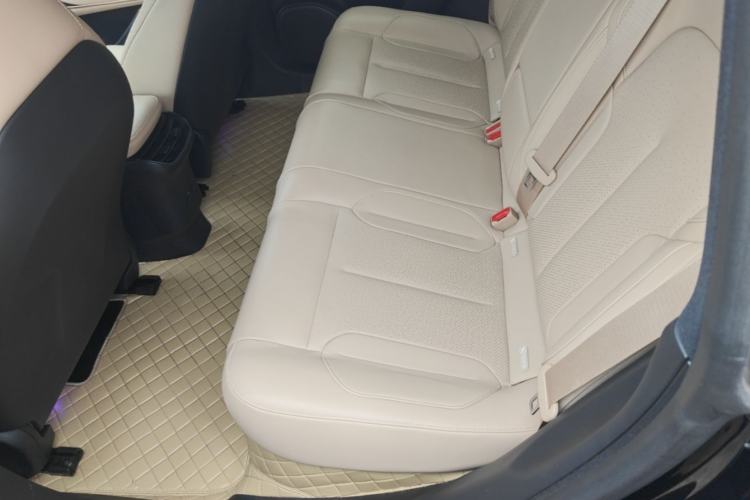Used Nio ET5T 2023 75 kWh Touring Left Rear Seat