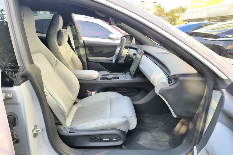 Used Nio ET5T 2023 75 kWh Touring Right Front Seat