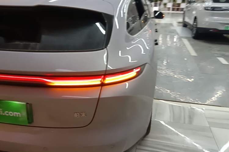 Used Nio ET5T 2023 75 kWh Touring Right Rear Taillight