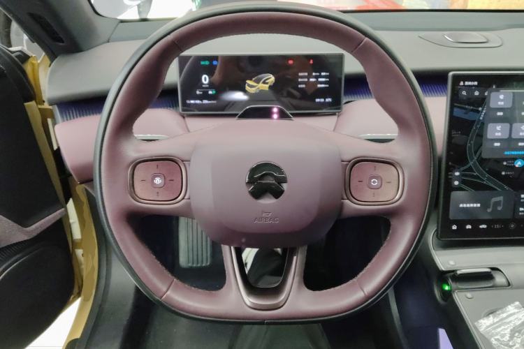 Used Nio ET5T 2023 75 kWh Touring Steering Wheel