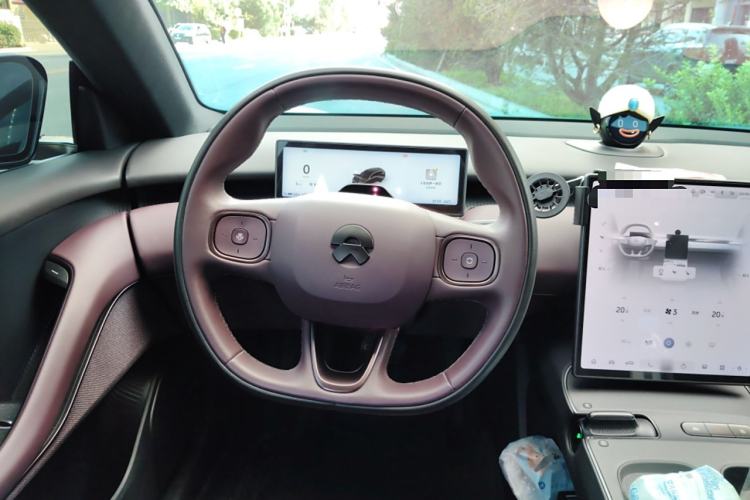 Used Nio ET5T 2023 75 kWh Touring Steering Wheel