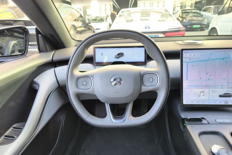 Used Nio ET5T 2023 75 kWh Touring Steering Wheel