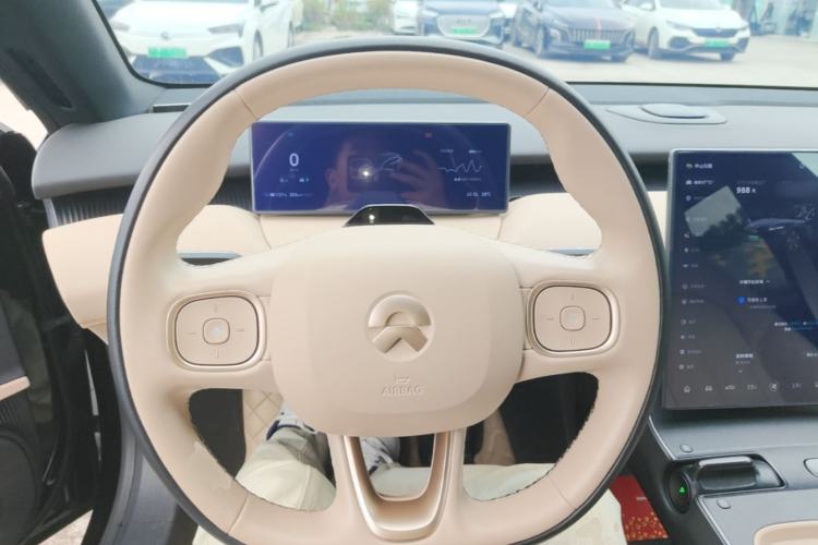 Used Nio ET5T 2023 75 kWh Touring Steering Wheel