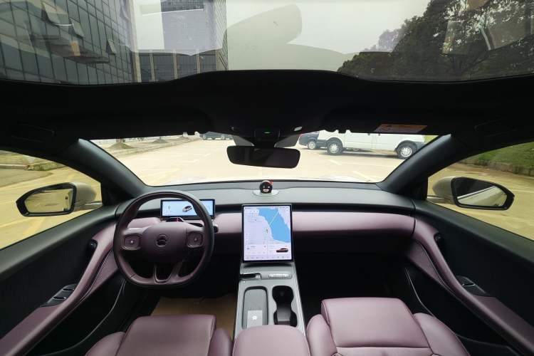 Used Nio ET5T 2023 75 kWh Touring Interior 11