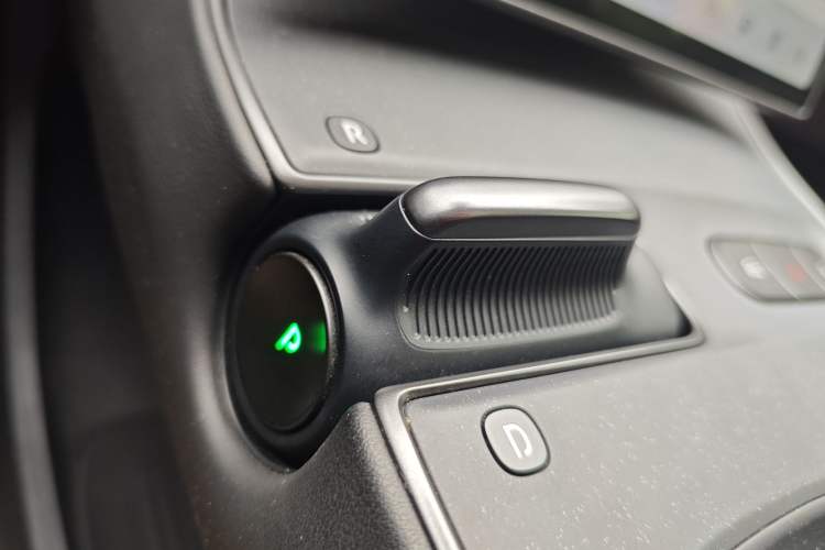 Used Nio ET5T 2023 75 kWh Touring Interior 7