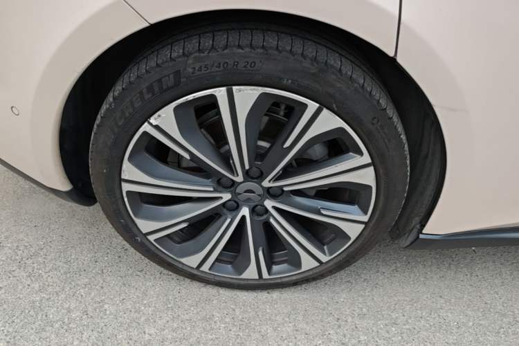 Used Nio ET5T 2023 100kWh Touring Right Rear Wheel Hub