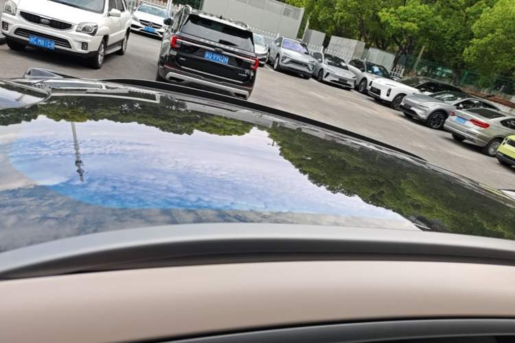 Used Nio ET5T 2023 100kWh Touring Roof