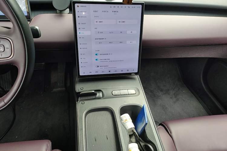 Used Nio ET5T 2023 75 kWh Touring Audio And AC Panel