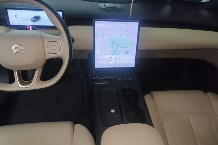 Used Nio ET5T 2023 75 kWh Touring Audio And AC Panel