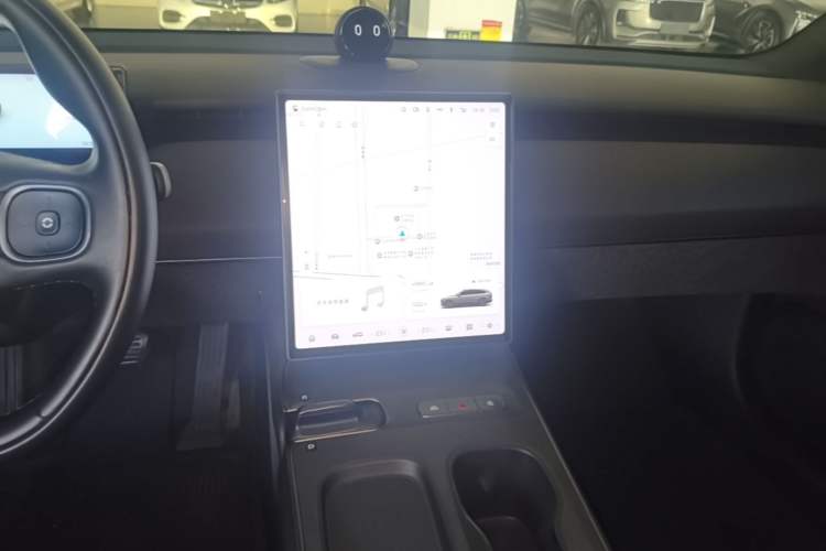 Used Nio ET5T 2023 75 kWh Touring Audio And AC Panel