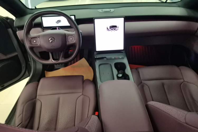 Used Nio ET5T 2023 75 kWh Touring Center Console