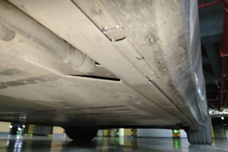 Used Nio ET5T 2023 75 kWh Touring Chassis Front Left