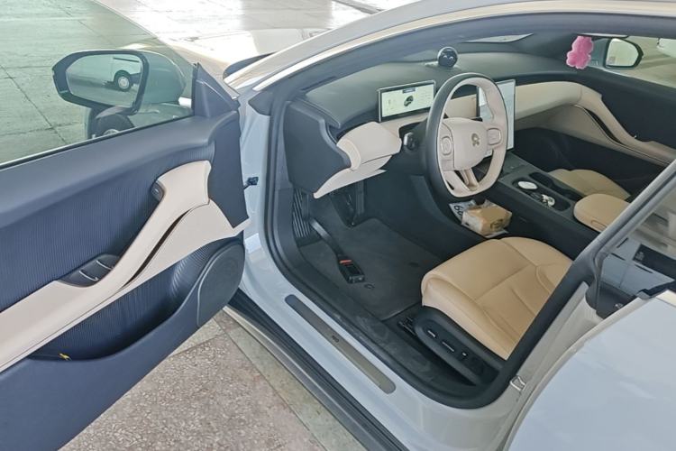 Used Nio ET5T 2023 75 kWh Touring Driver Seat