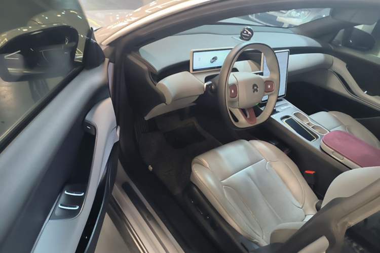 Used Nio ET5T 2023 75 kWh Touring Driver Seat