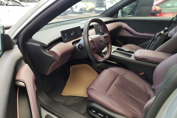 Used Nio ET5T 2023 75 kWh Touring Driver Seat