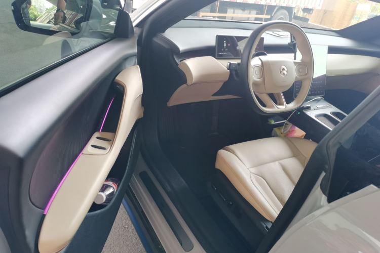 Used Nio ET5T 2023 75 kWh Touring Driver Seat
