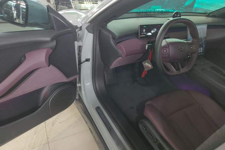 Used Nio ET5T 2023 75 kWh Touring Driver Seat